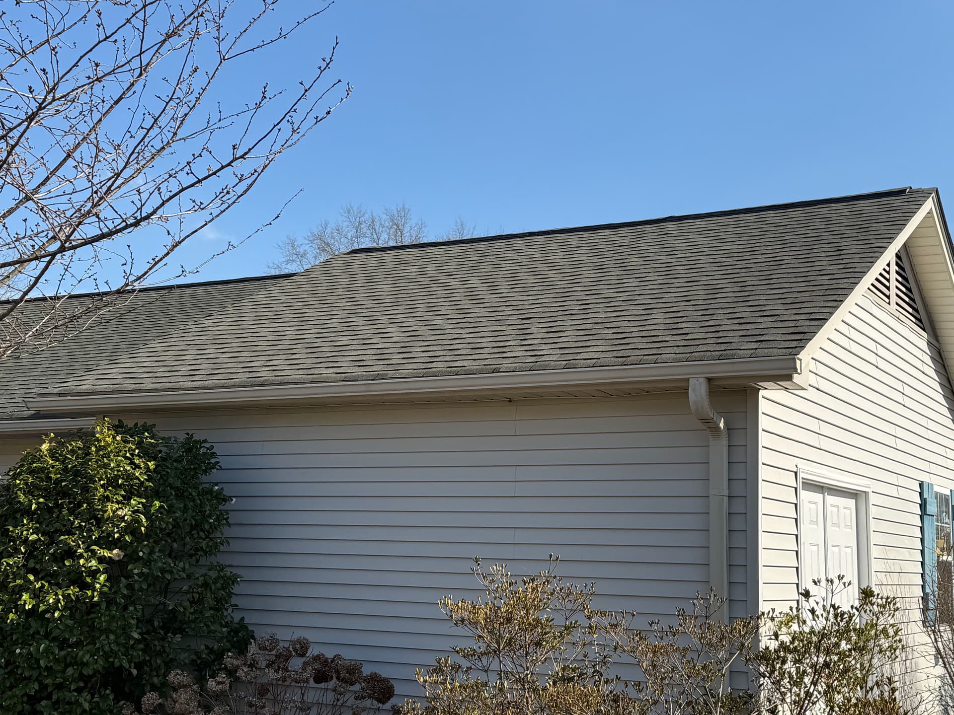 Gallery photos for Roof Cleaning Brilliance: Image #1