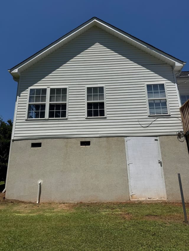 Gallery photos for Stunning House Transformation with Expert Cleaning: Image #10