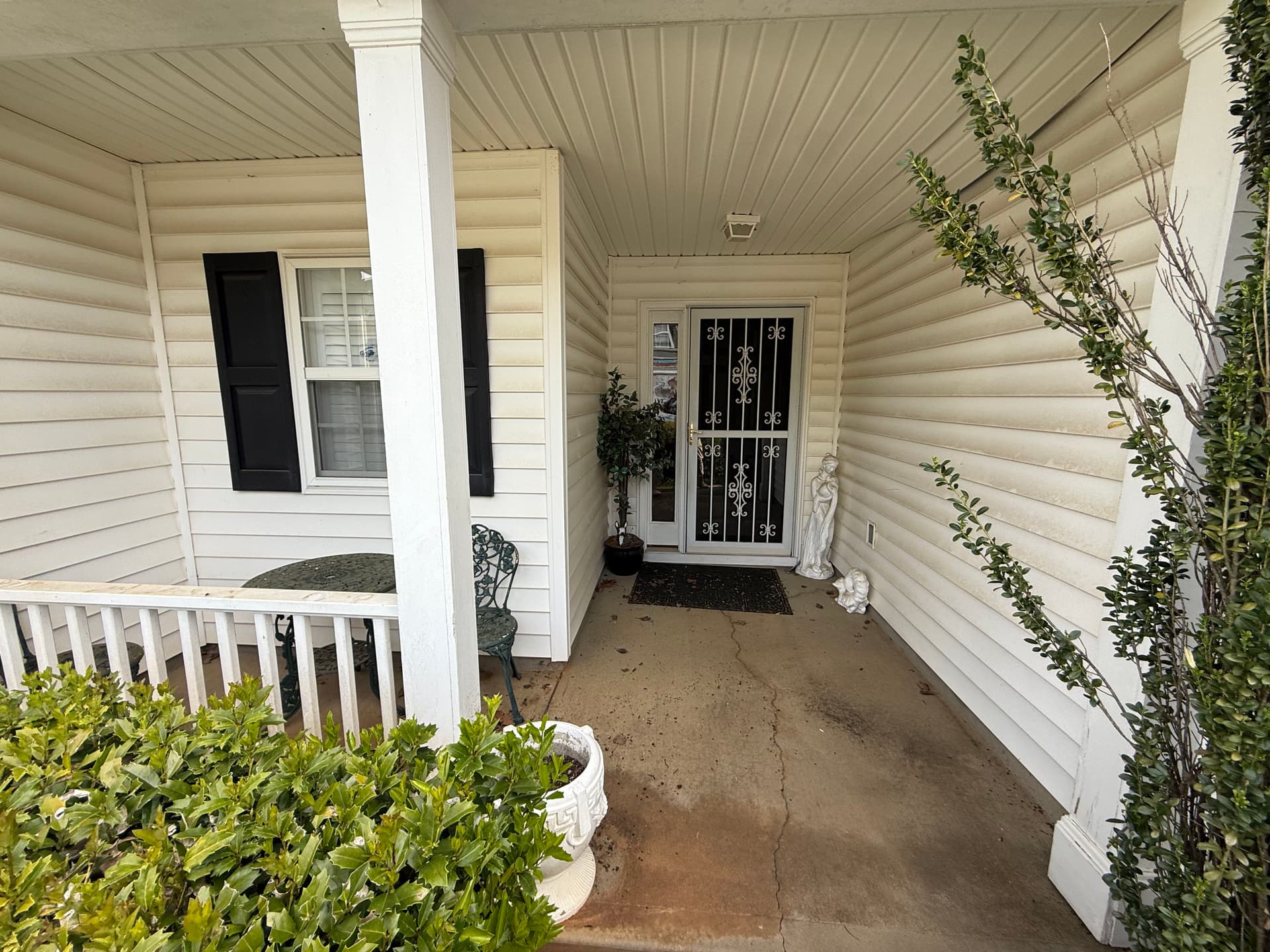 Gallery photos for Patio, Entryway, and House Softwash Clean Up: Image #6