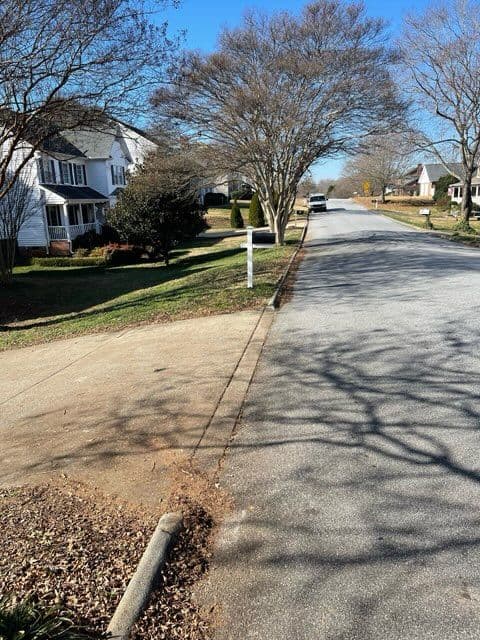 Gallery photos for Driveway Transformation with Pressure Washing Expertise: Image #1