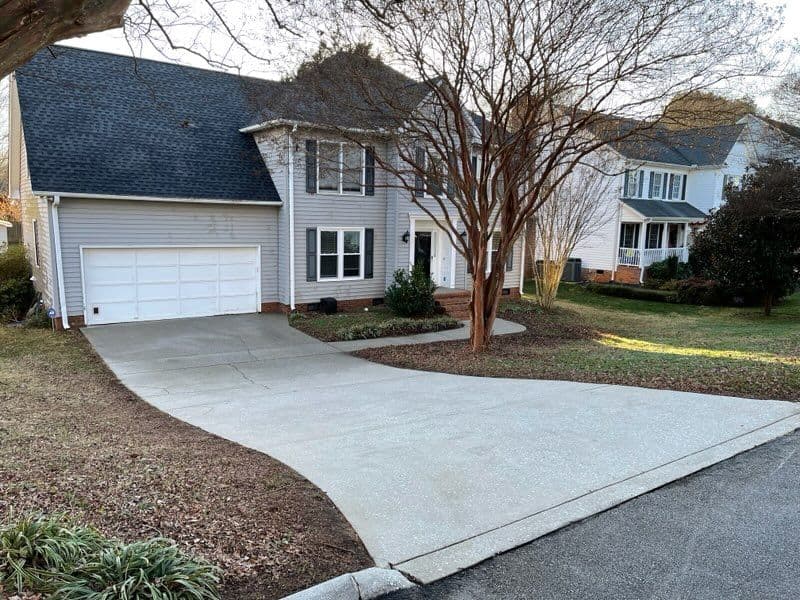 Gallery photos for Driveway Transformation with Pressure Washing Expertise: Image #2