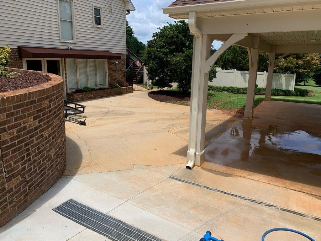 Gallery photos for Revitalize Your Driveway with Expert Pressure Washing: Image #1