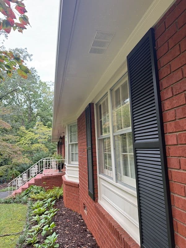 Gallery photos for Soffit Softwashing Brings Pure Brilliance Back: Image #1