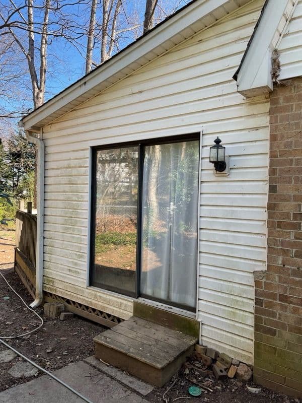 Gallery photos for House Exterior Shine with Soft Washing: Image #1
