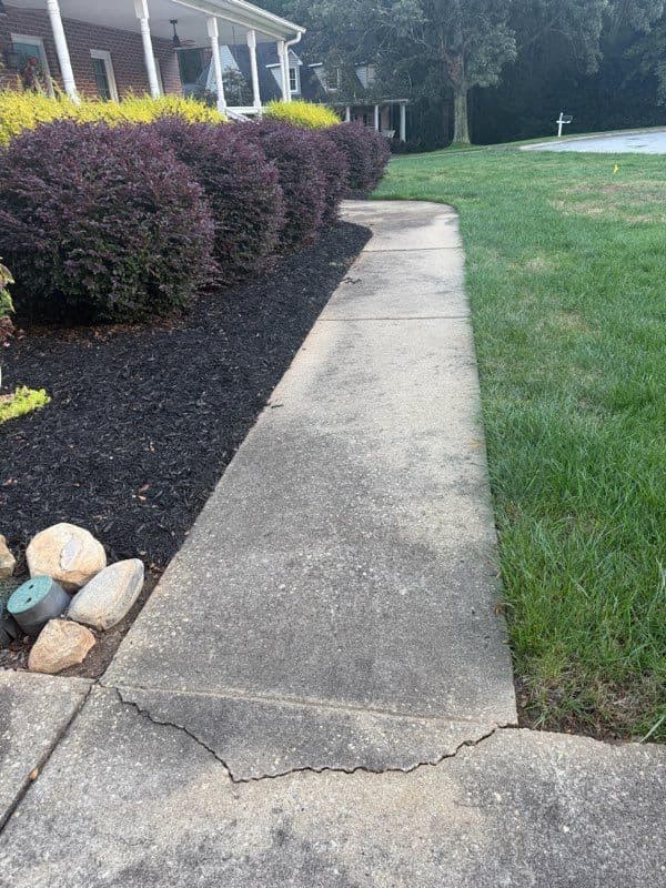 Gallery photos for Fresh Look for Your Driveway and Sidewalk: Image #1