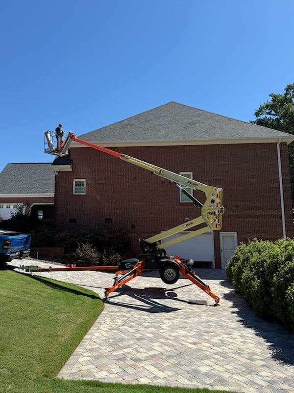 Gallery photos for Expert Roof and Gutter Care in Action: Image #1