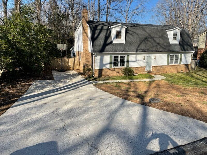 Expert Roof and Driveway Cleaning Service image