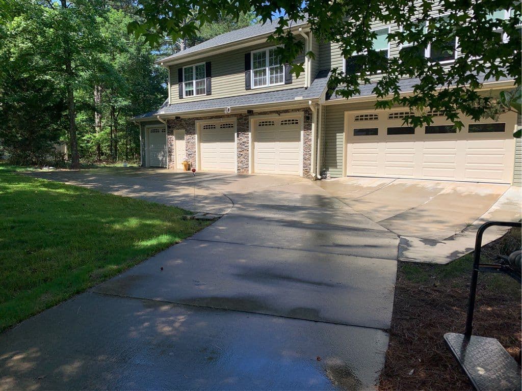 Gallery photos for Driveway Transformation by DK Rodgers Roof & Exterior Cleaning: Image #3