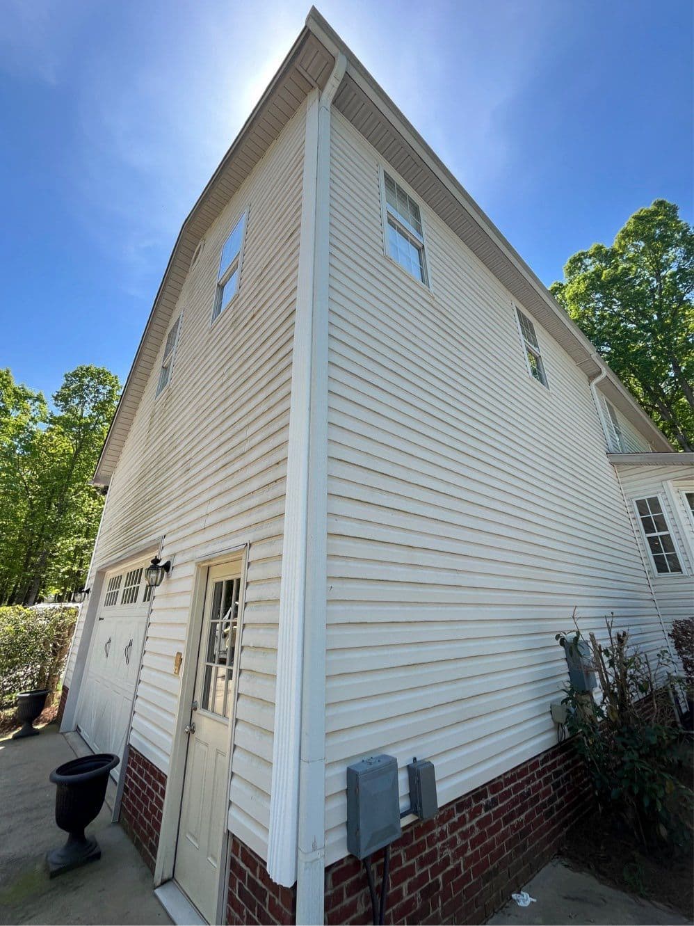 Gallery photos for House Washed to Sparkling Perfection: Image #1