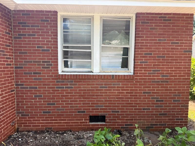 Gallery photos for Revitalize Brickwork with Professional House Washing: Image #1