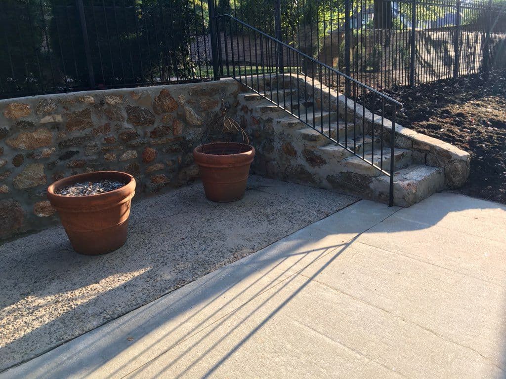 Gallery photos for Expert Driveway Pressure Washing Service: Image #3