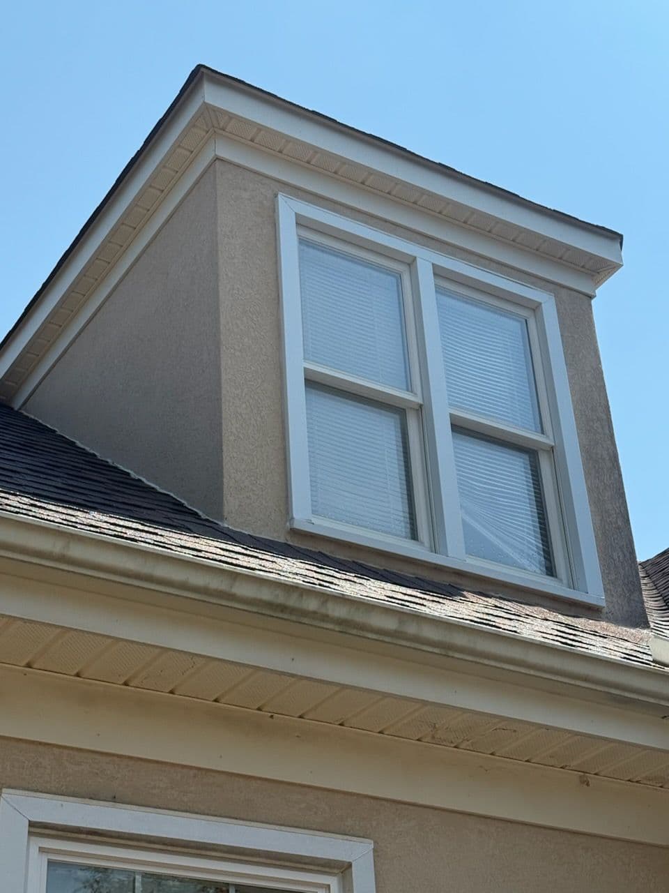 Gallery photos for Transform Your Home with Expert Stucco Cleaning: Image #1