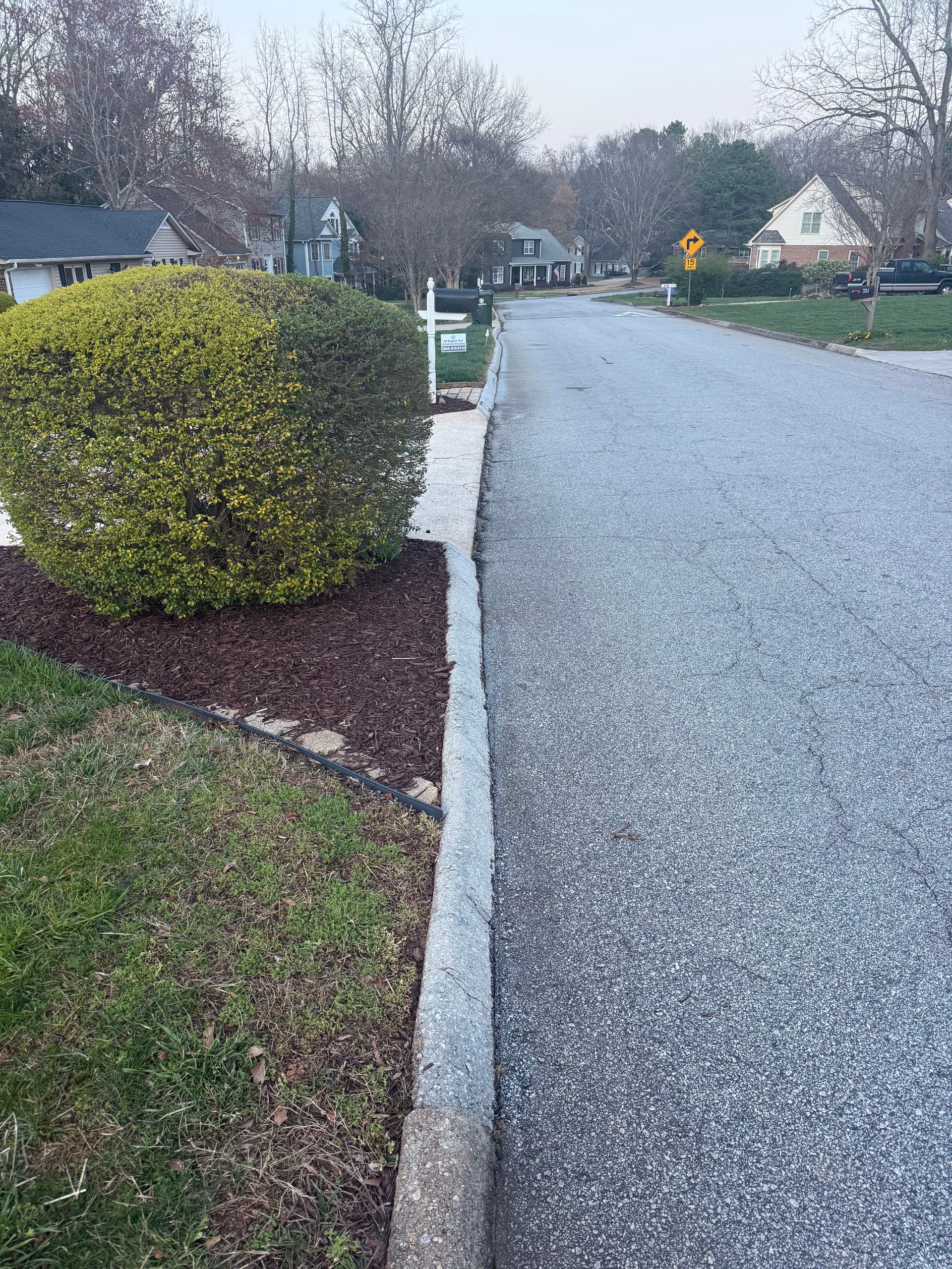 Gallery photos for Driveway and Walkway Pressure Washing: Image #5