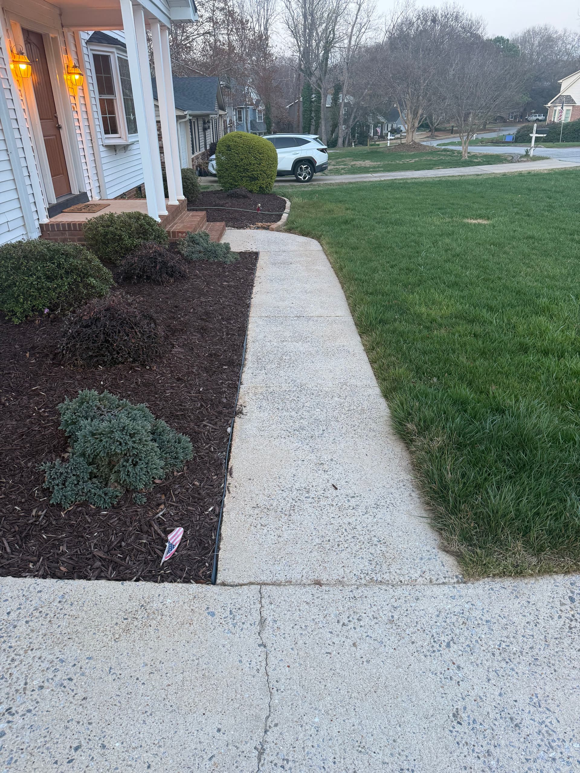 Gallery photos for Driveway and Walkway Pressure Washing: Image #3