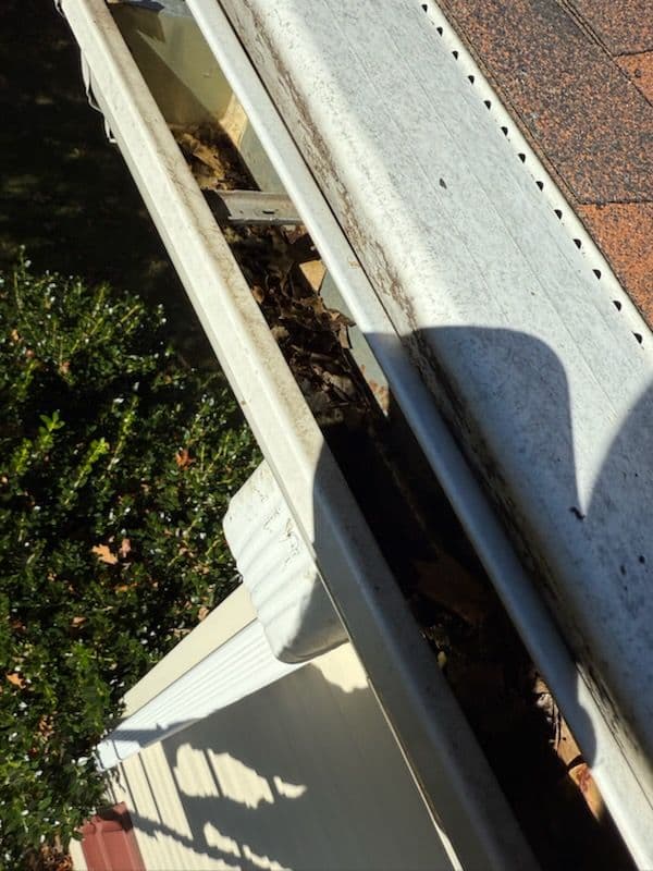 Gallery photos for Gutter Cleaning and Driveway Refresh: Image #2