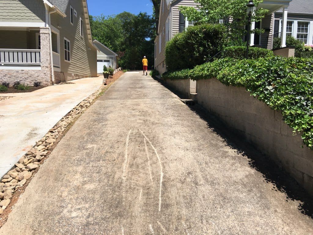 Gallery photos for Driveway and House Washing Service in Action: Image #1