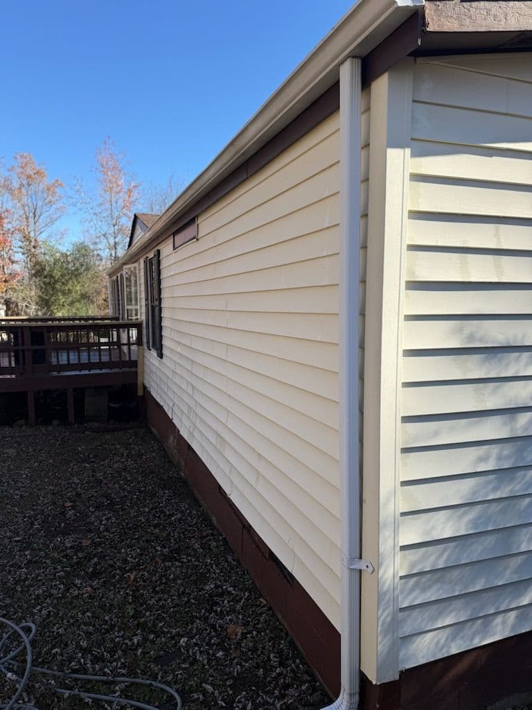 Gallery photos for Softwashing Makes Siding Shine Again: Image #2
